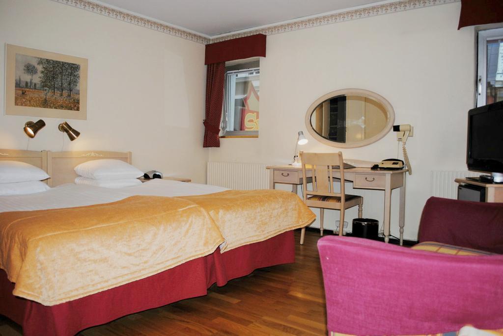 Hotel Plaza - Sweden Hotels Malmo Room photo